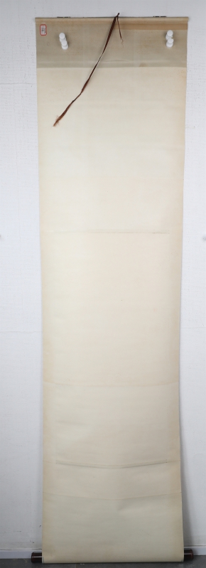 (4)