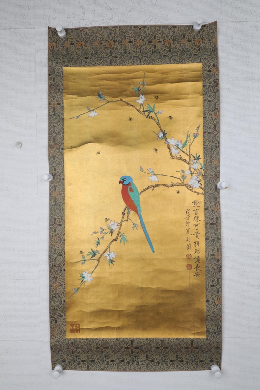 (4)