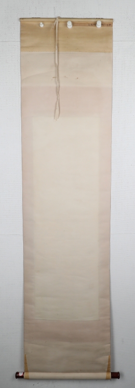 (4)
